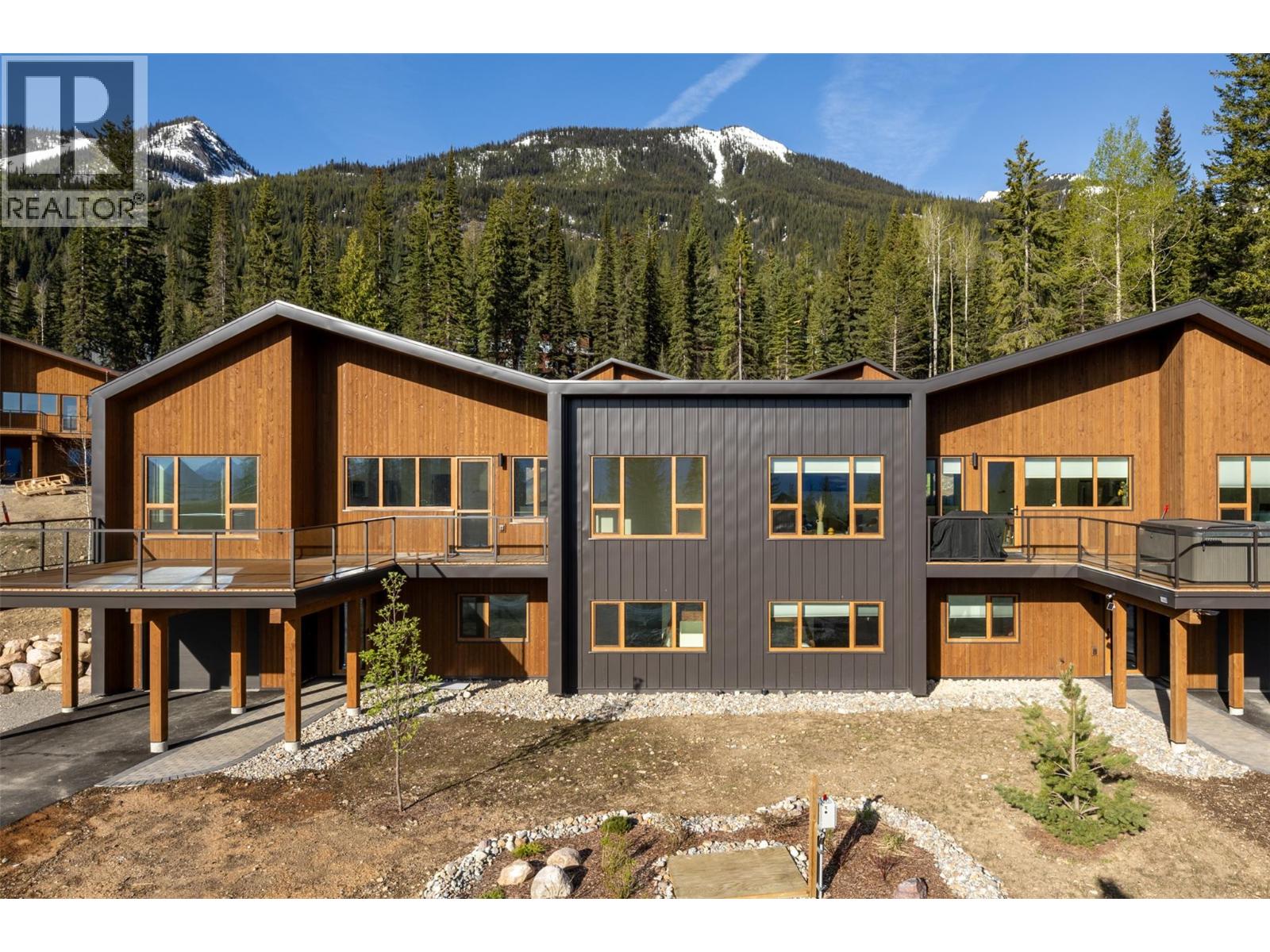 1654 HOWSE PASS