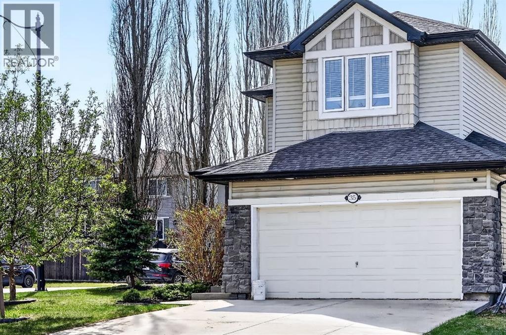35 Crestmont Drive SW
