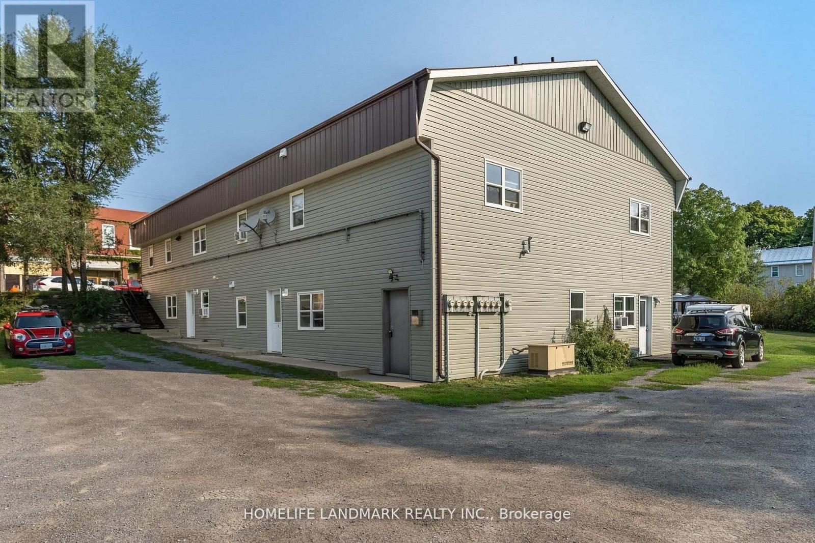 UNIT 8 - 300 MAIN STREET