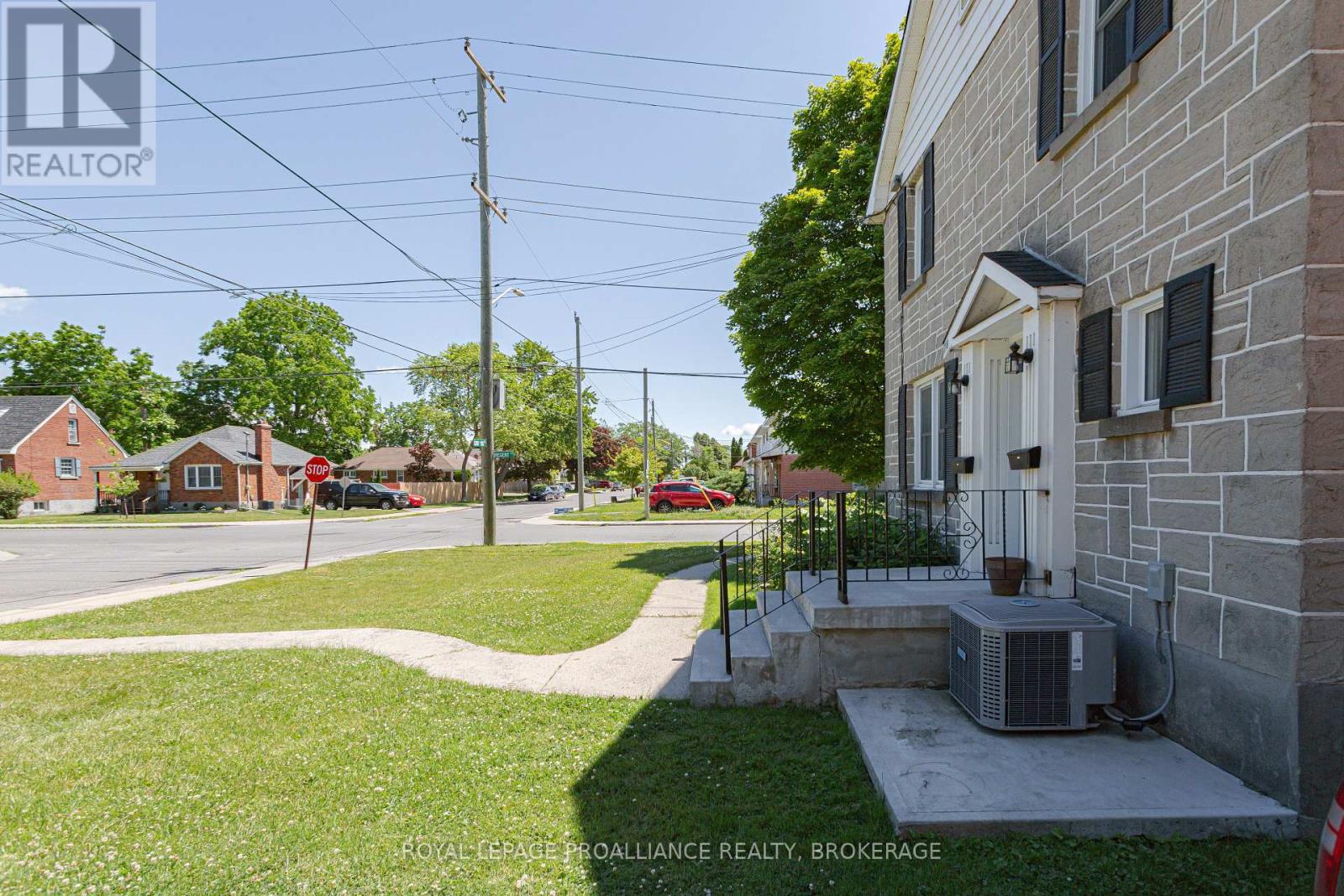 78 CARRUTHERS AVENUE