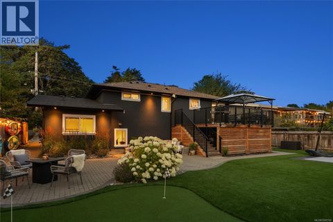 2095 Lorne Terr Oak Bay BC V8S2H9