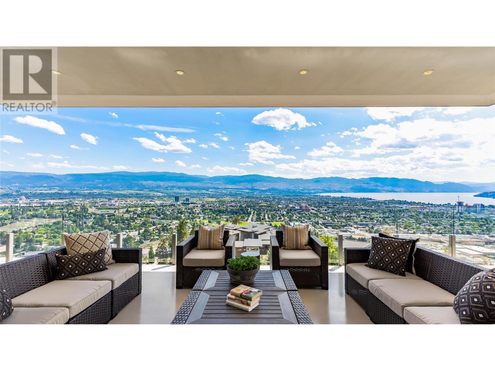 764 Rockcliffe Place