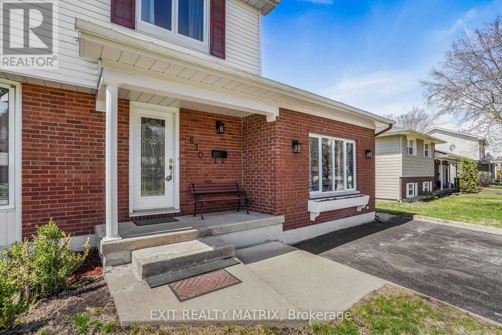 630 THORNE STREET - Photo 3
