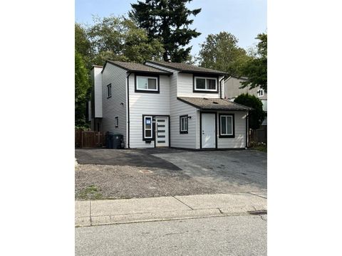 7662 125 STREET Surrey BC V3W7W4