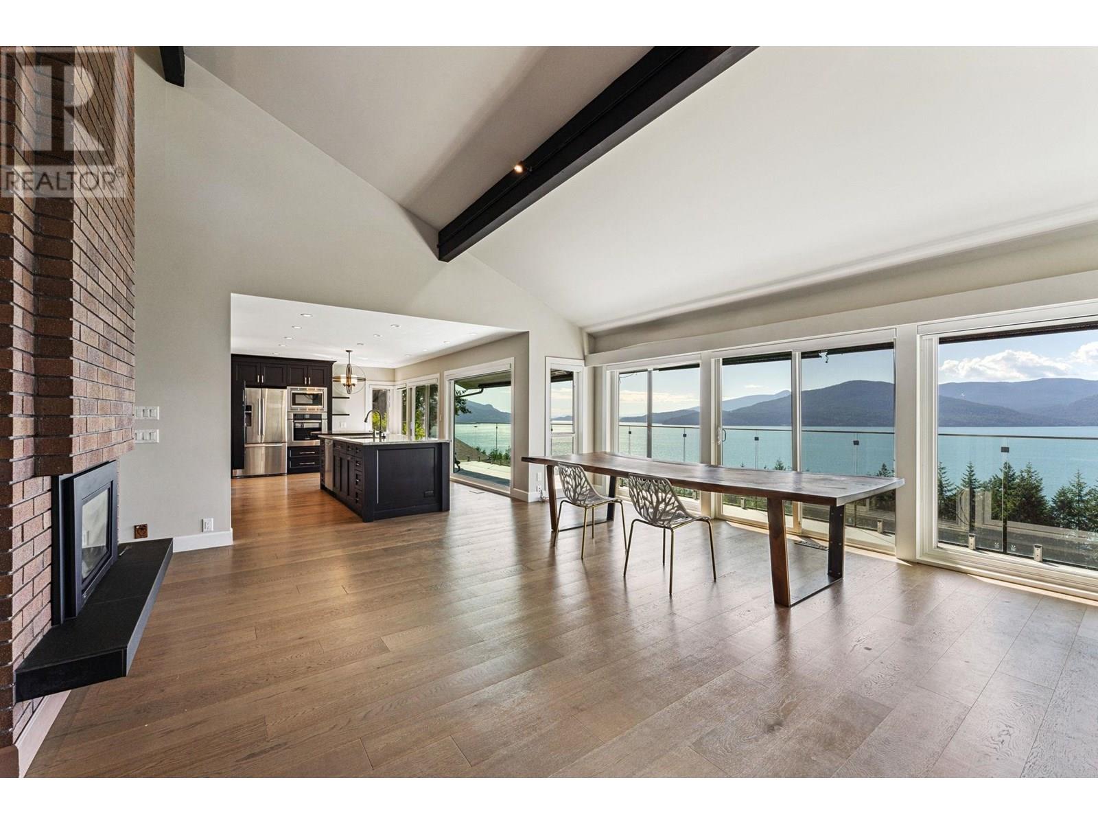 50 PANORAMA ROAD