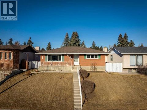 256 Huntridge Road NE Calgary AB T2K4B6