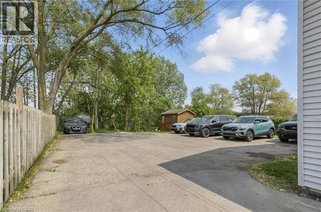 839 STIRLING Avenue S