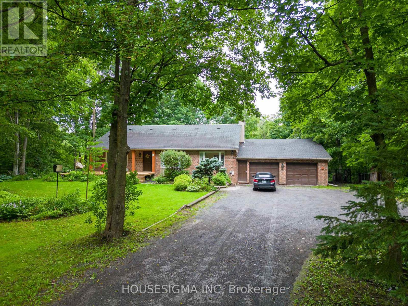 1437 HUNTMAR DRIVE