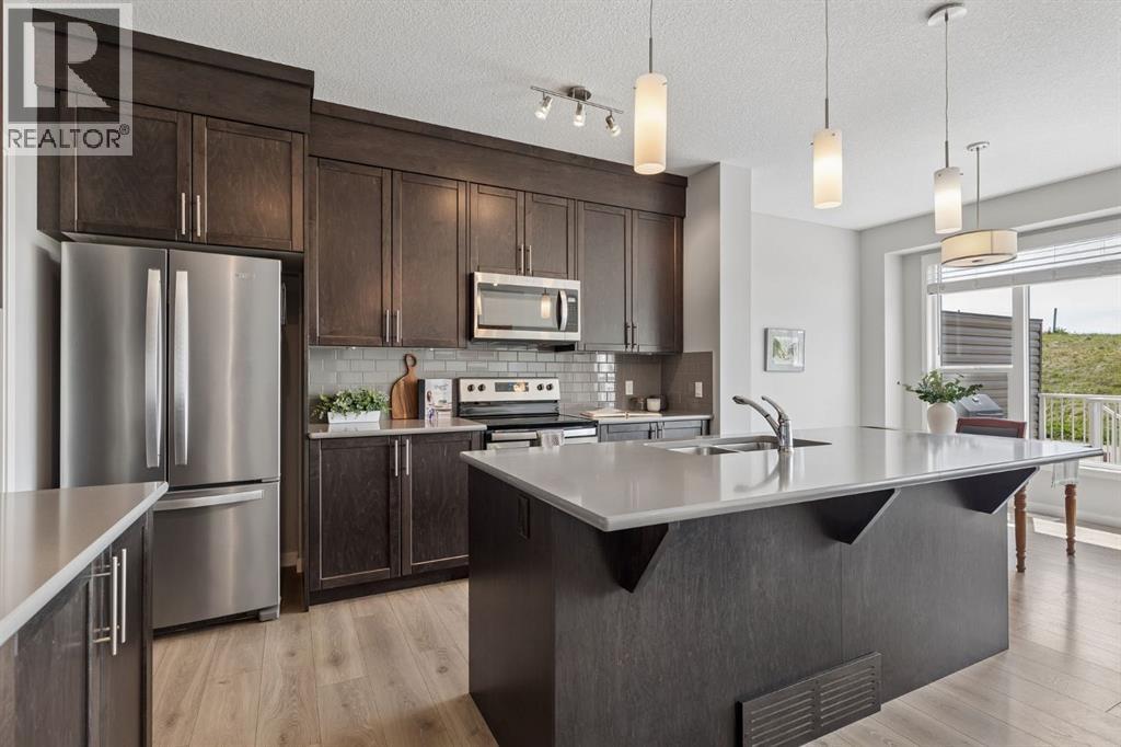 65 Fireside Crescent