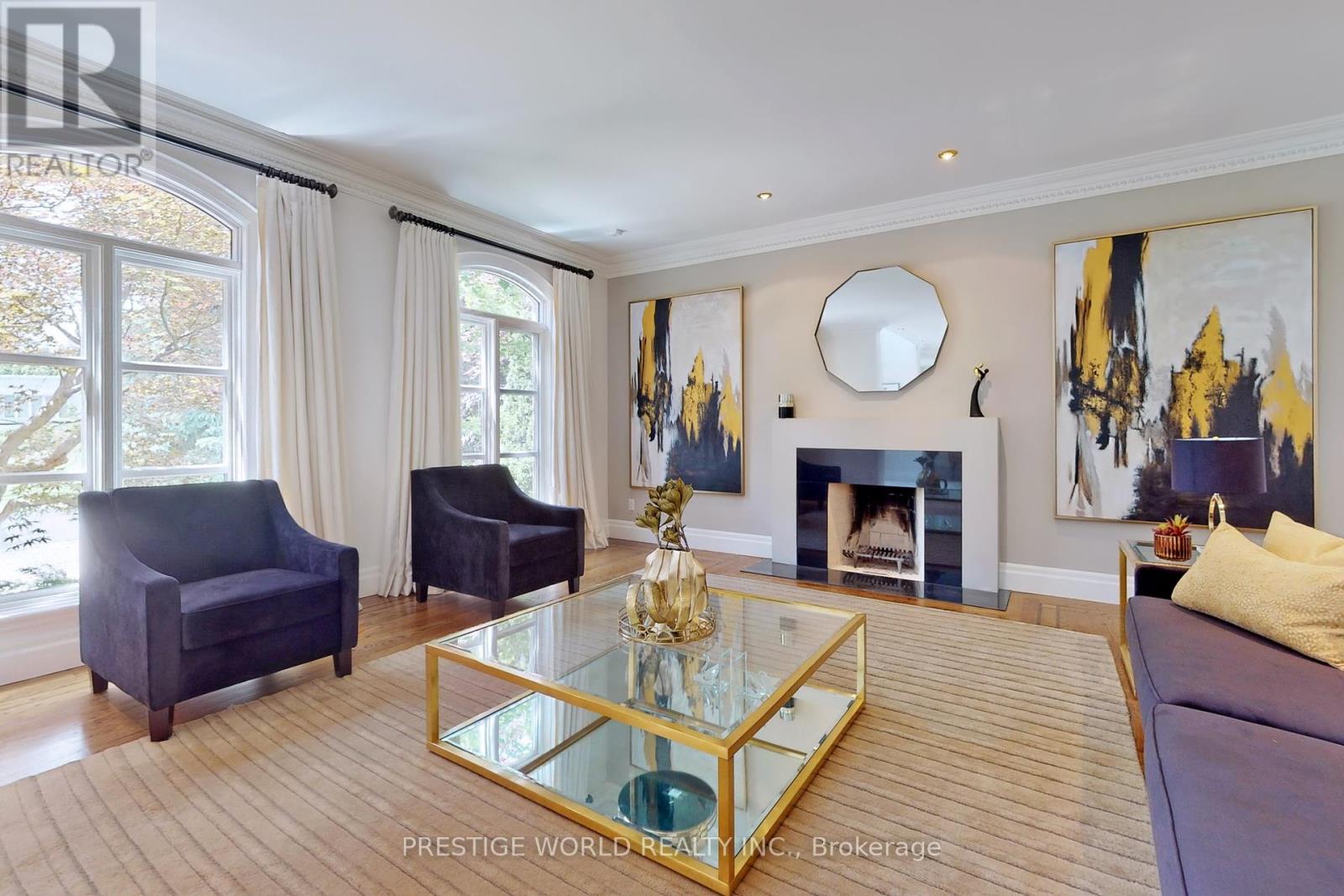 37 ROLLSCOURT DRIVE