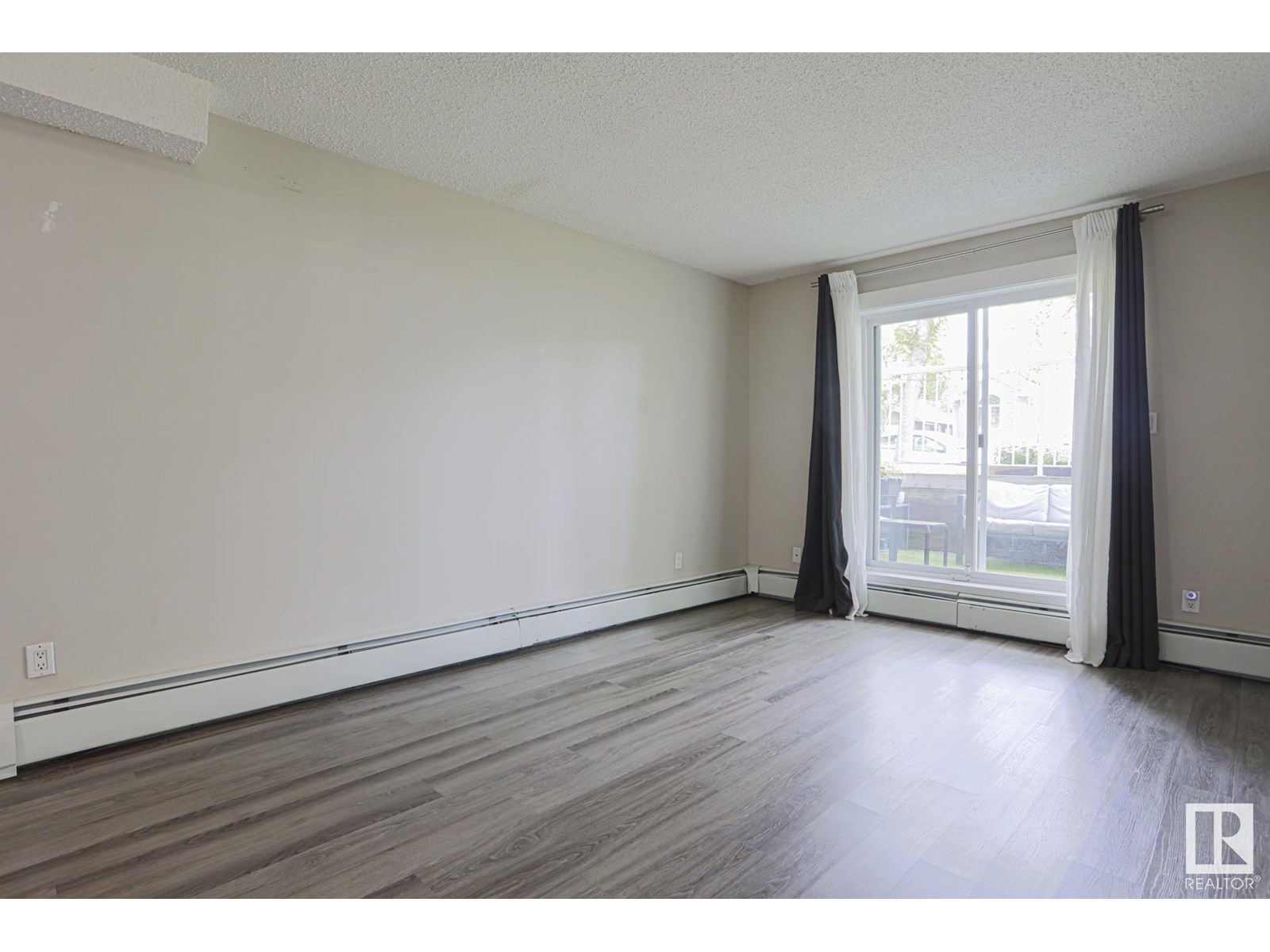 #104 11324 97 ST NW
