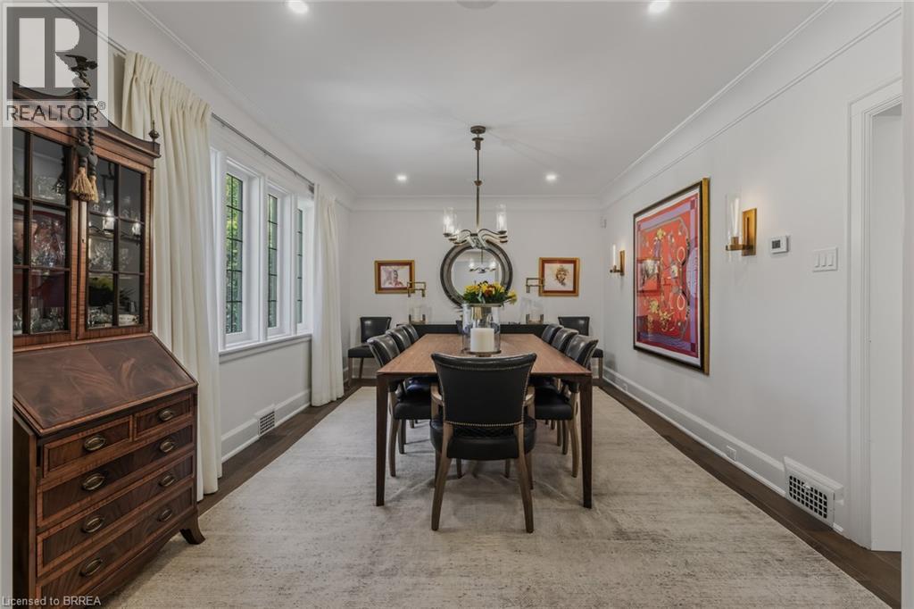 19 INWOOD Drive