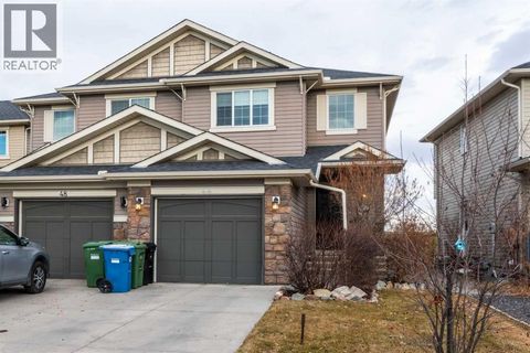 44 New Brighton Landing SE Calgary AB T2Z0S7