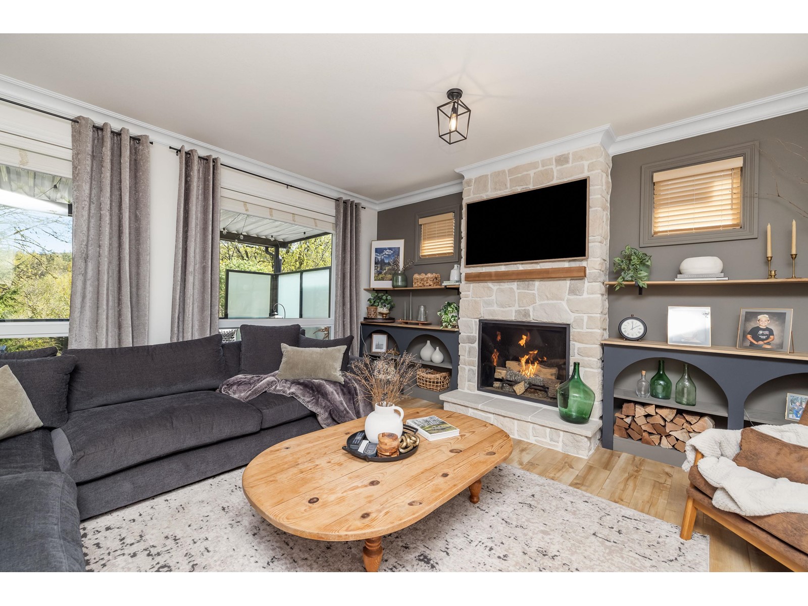 3958 CAVES COURT