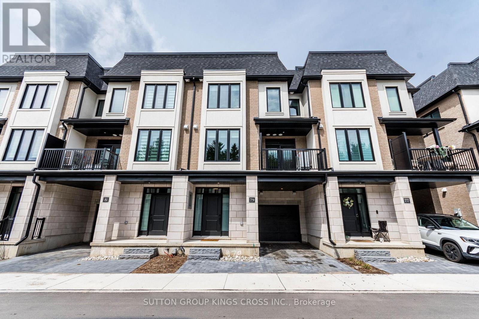 Photo 1 of 50 — 79 - 143 ELGIN STREET N Unit 79, Cambridge, ON N1R0E1