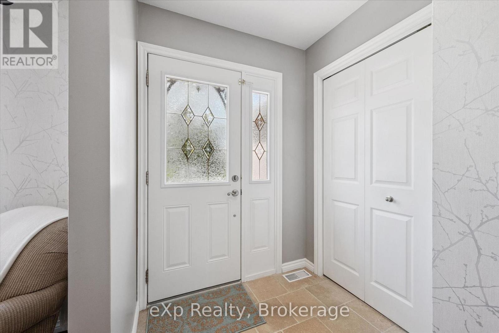 4 PEARTREE CRESCENT