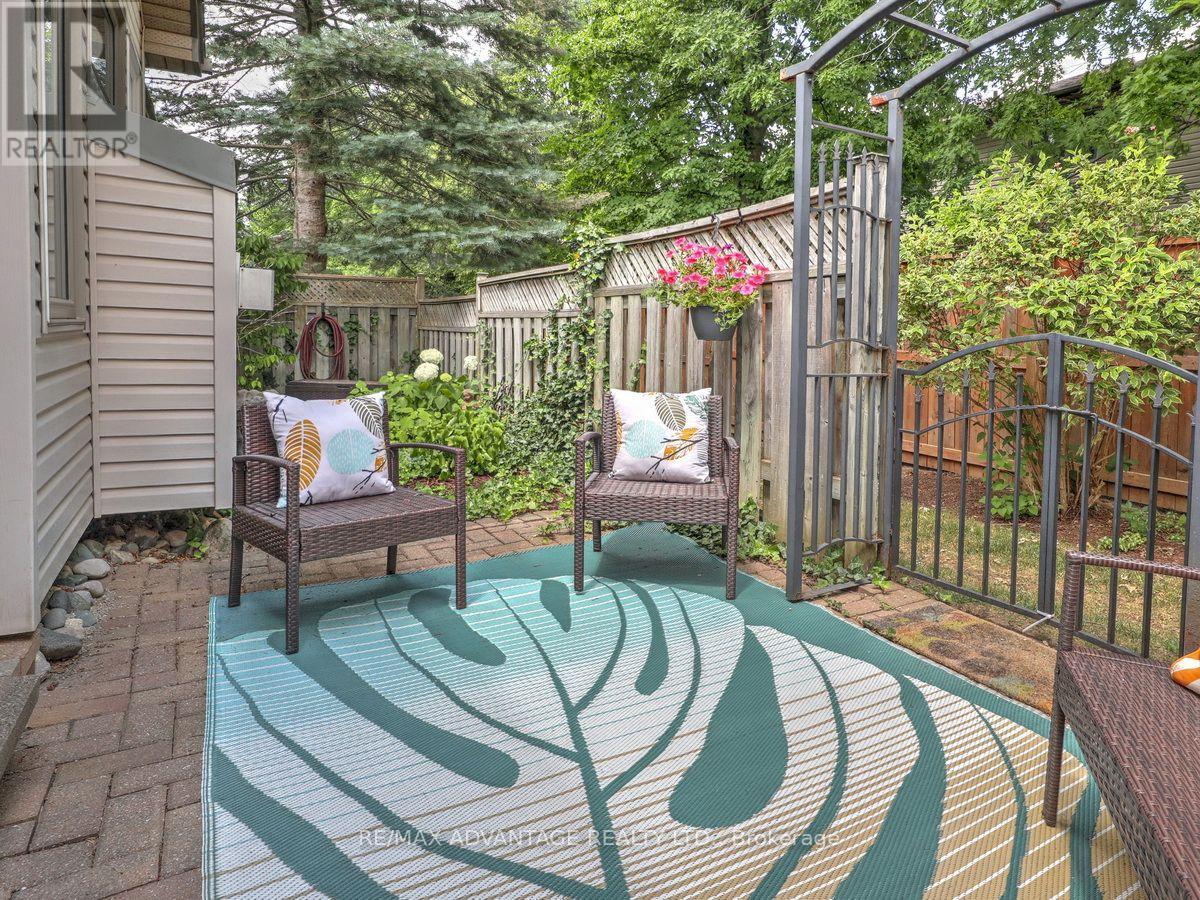 17 - 515 PROUDFOOT LANE