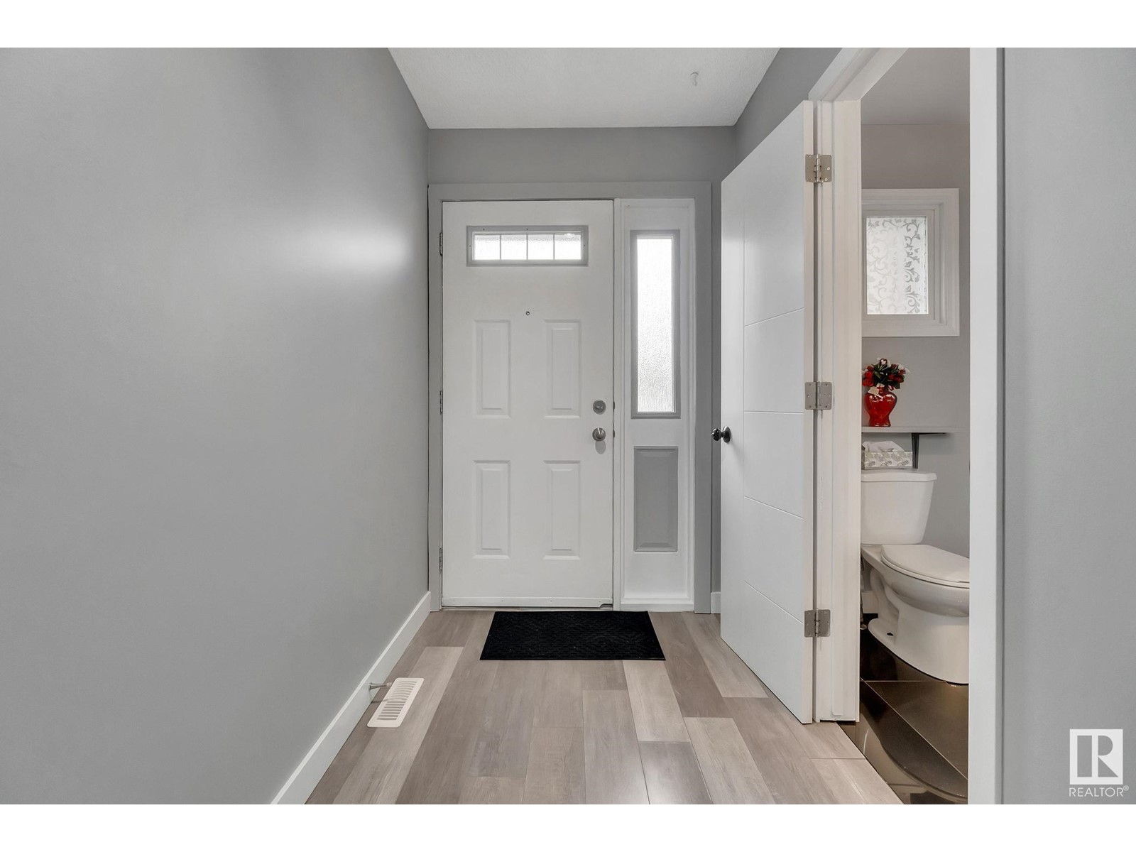 #145 16725 106 ST NW