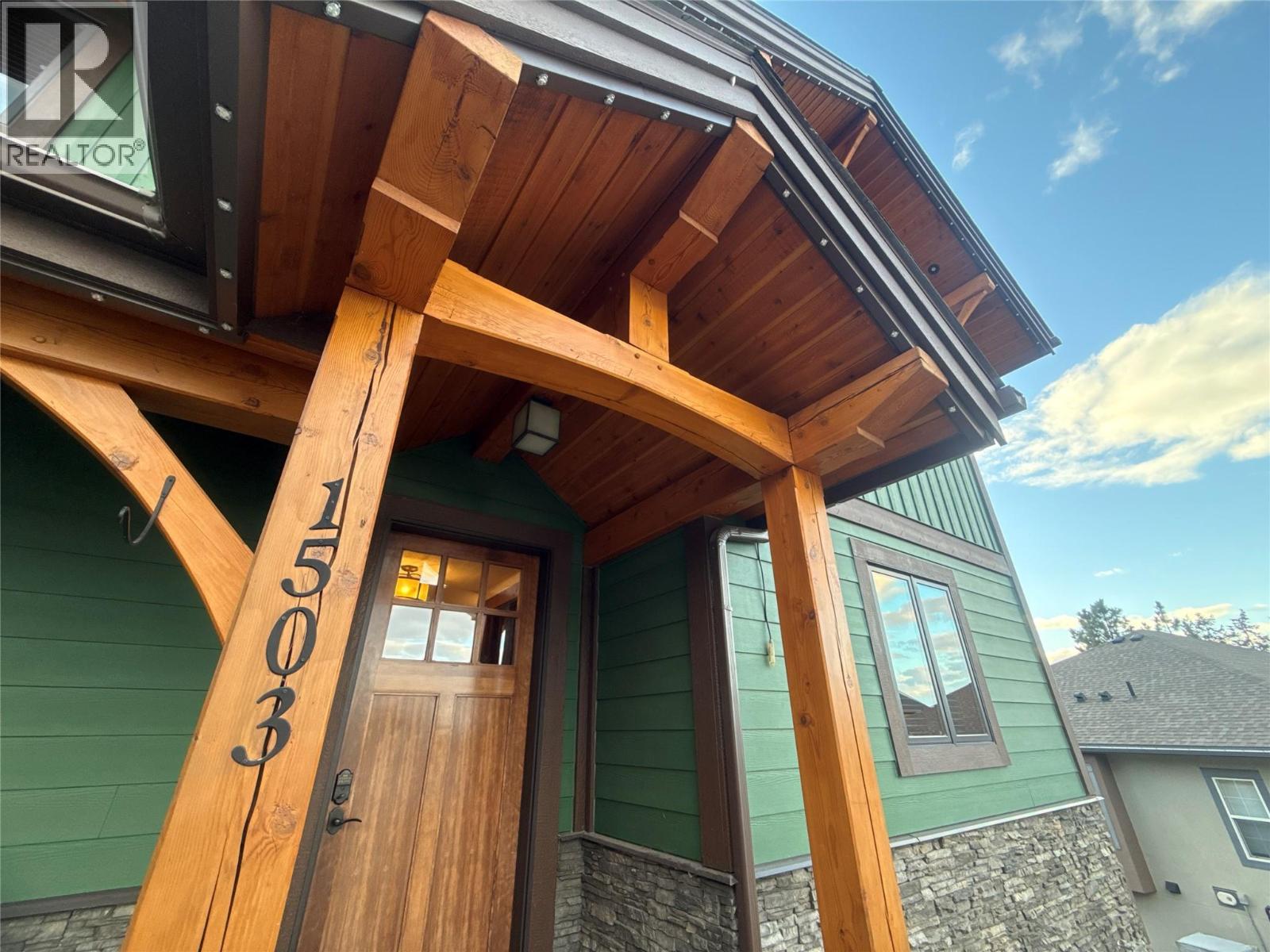 1503 MOUNT ROYAL Ridge