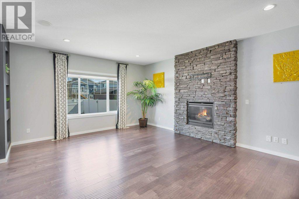 25 Lazaro Close