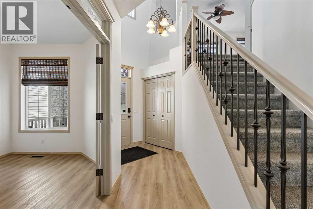 420 Royal Oak Circle NW