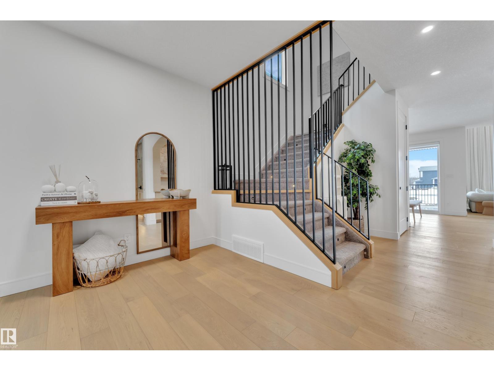 8922 Mayday WY SW