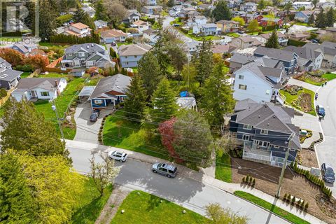 4263 Dieppe Rd Saanich BC V8X2N2