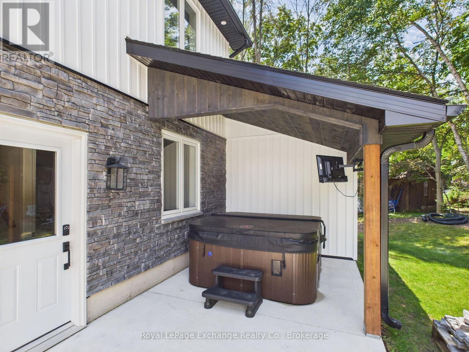 127 HEMLOCK STREET