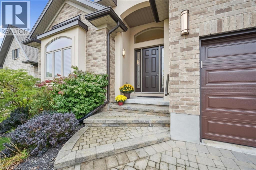 198 PICCADILLY Square