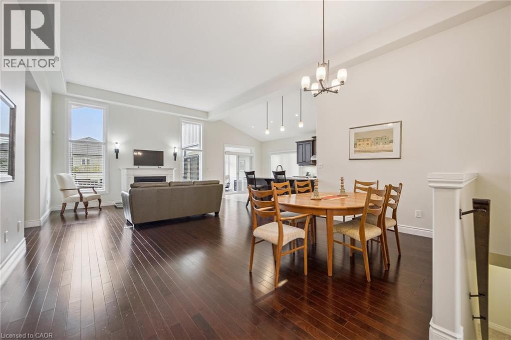 198 PICCADILLY Square