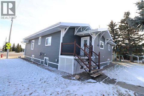 122 Centre St Enchant AB T0K0V0