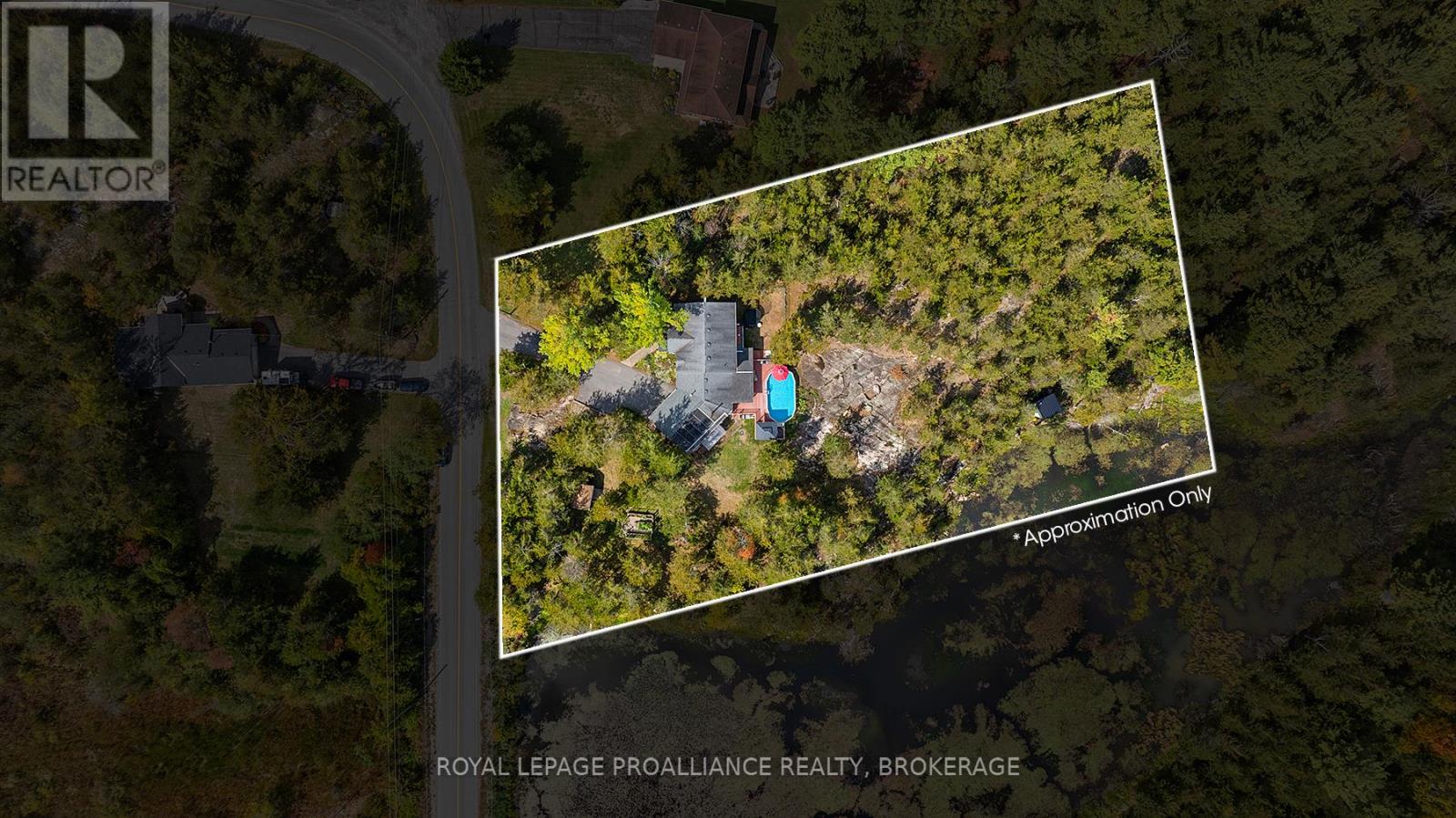 4890 NORTH SHORE CRESCENT