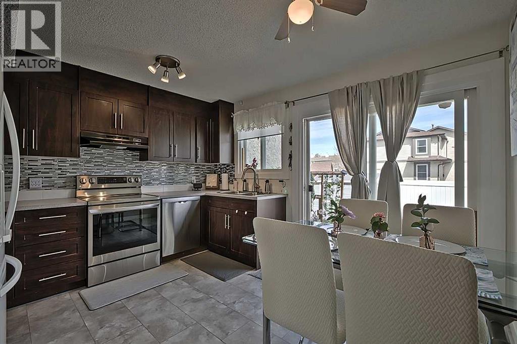 72 Deerpoint Road SE