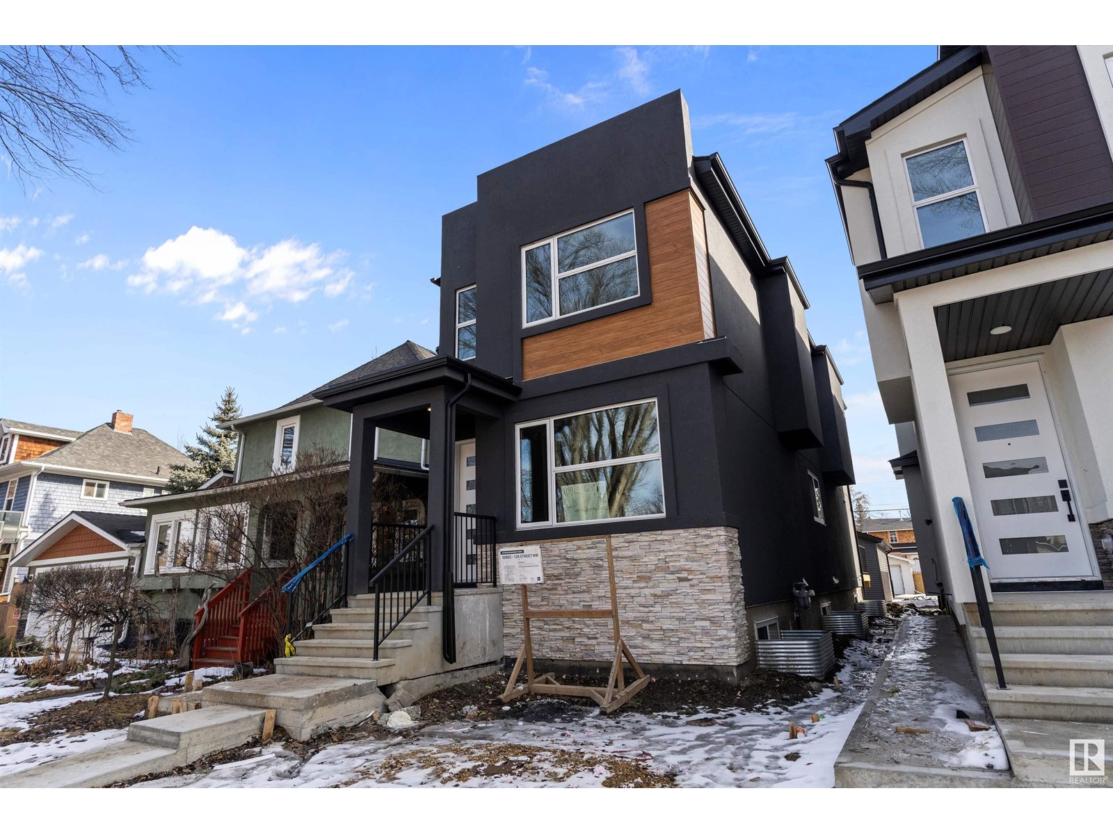 10965 129 ST NW