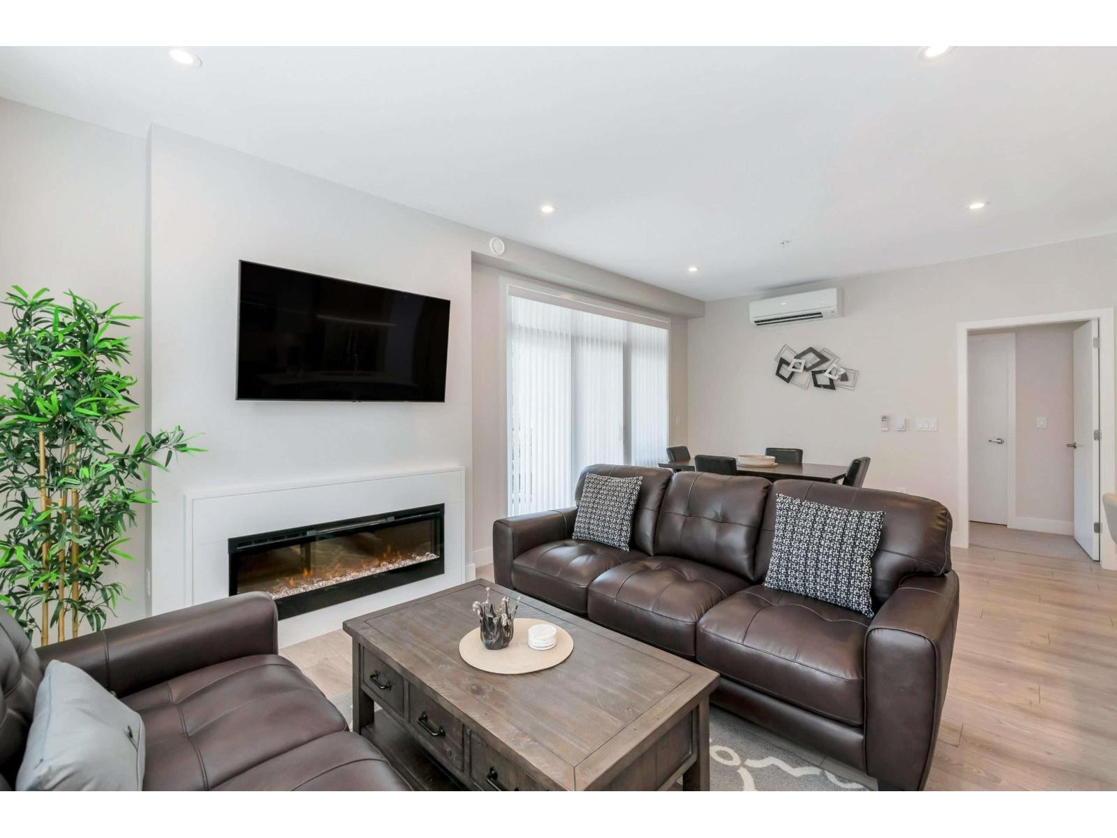 101 45500 MARKET WAY|Garrison Crossing