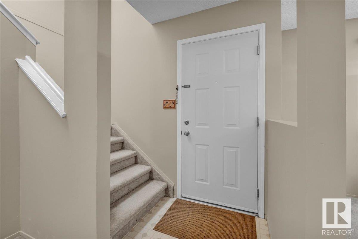 #48 3221 119 ST NW
