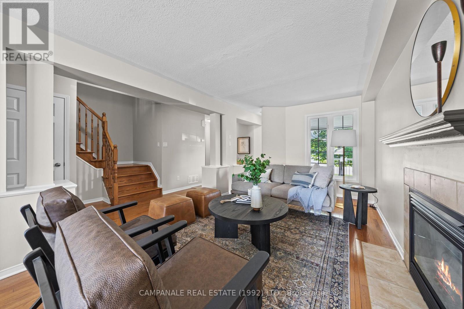 98 WOLFF CRESCENT