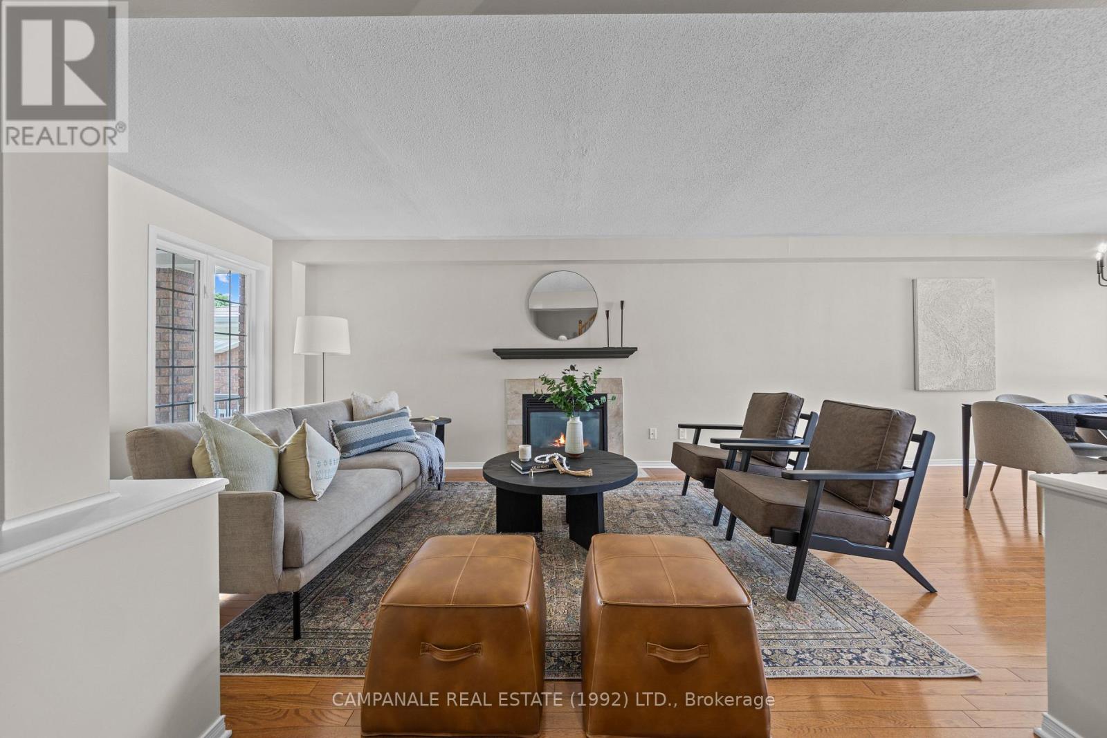 98 WOLFF CRESCENT