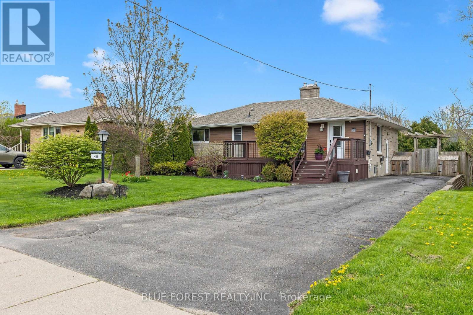 436 BASELINE ROAD E