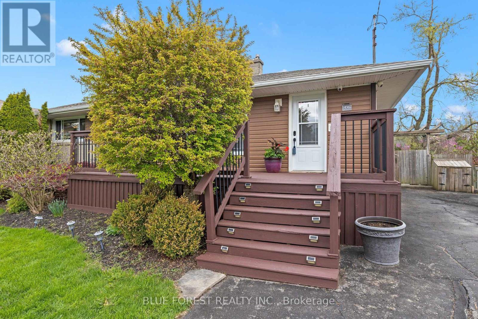 436 BASELINE ROAD E