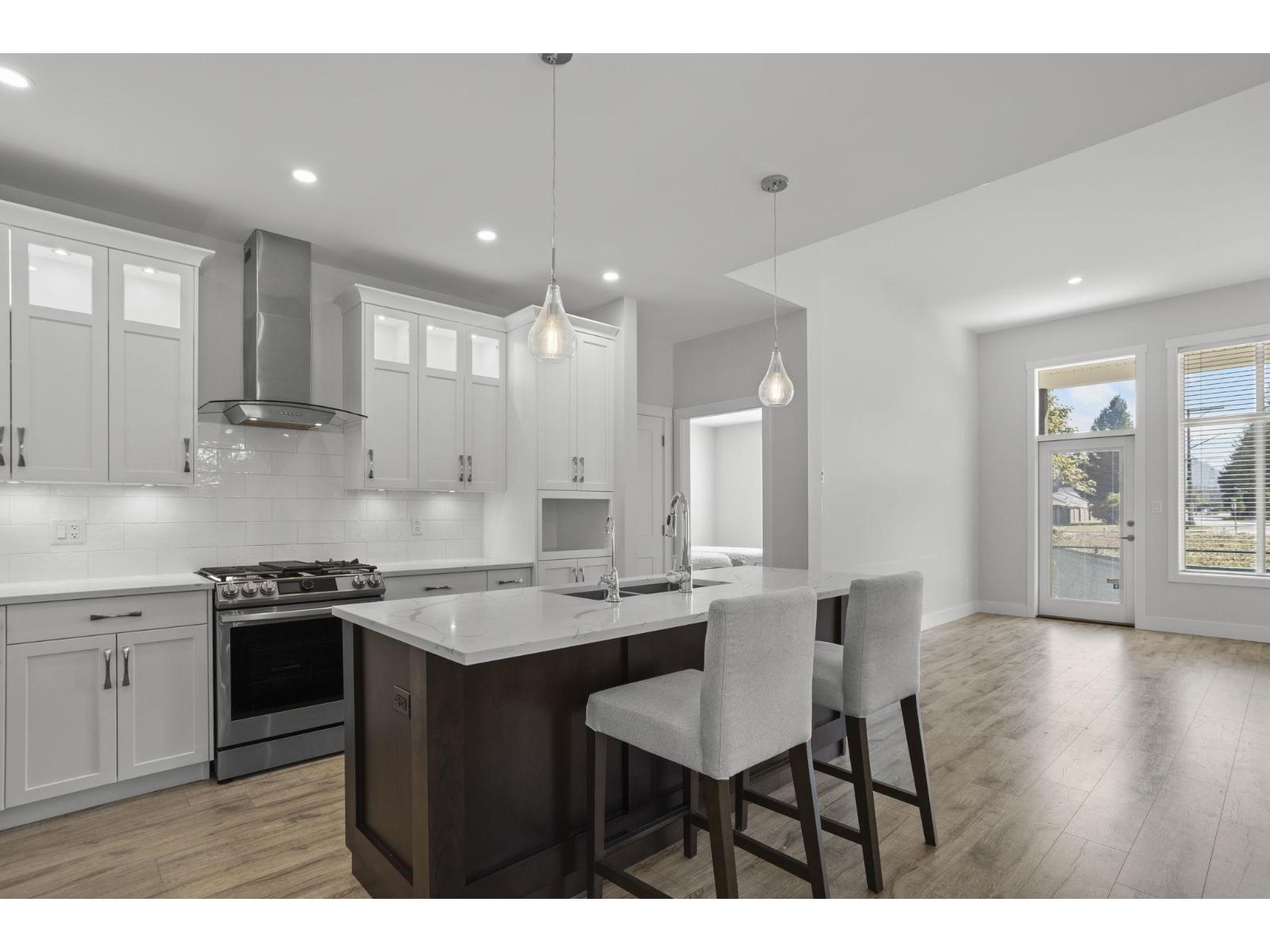 33 628 MCCOMBS DRIVE|Harrison Hot Springs