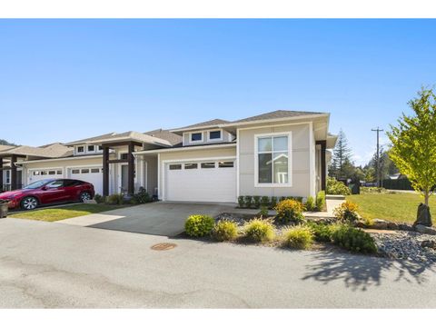 33 628 MCCOMBS DRIVE|Harrison Hot Springs Harrison Hot Springs BC V0M1K0