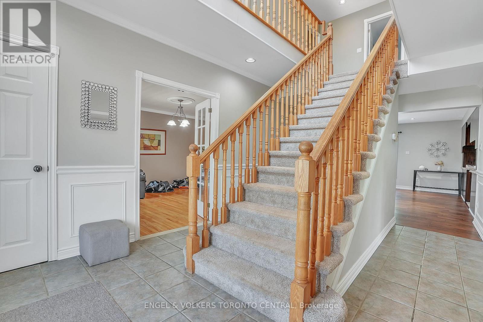 1946 WILKINSON STREET