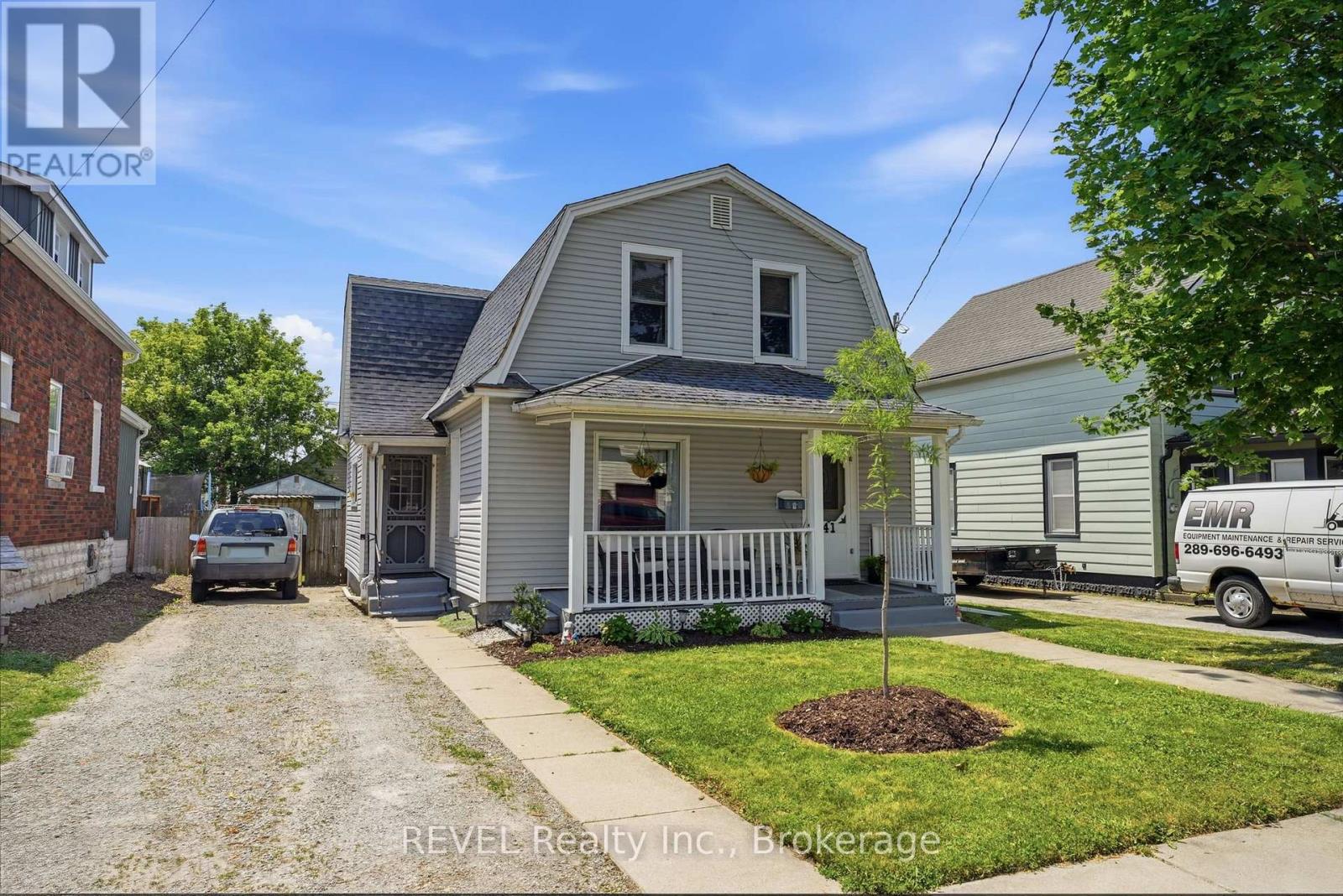 Photo 1 of 29 — 41 CROSS STREET, Port Colborne (Killaly East), ON L3K1K8