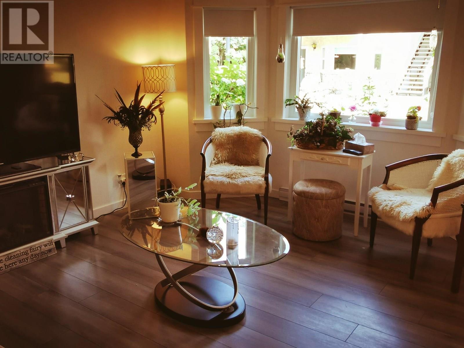 13620 Victoria Road N Unit# 11