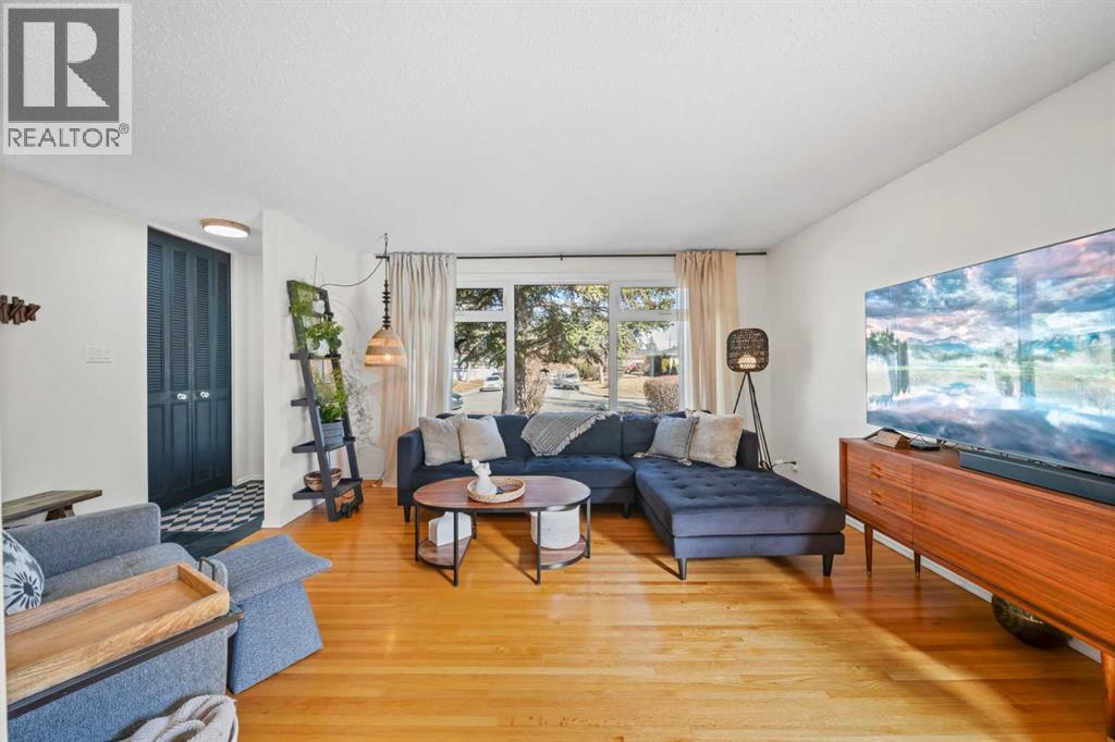 379 Westwood Drive SW