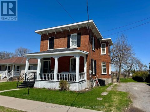 12 MAPLE AVENUE Prince Edward County (Picton Ward) ON K0K2T0