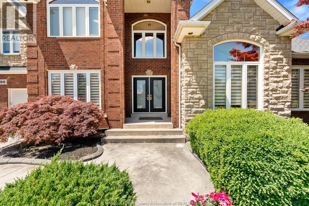 696 GEORGE KENNEDY WAY