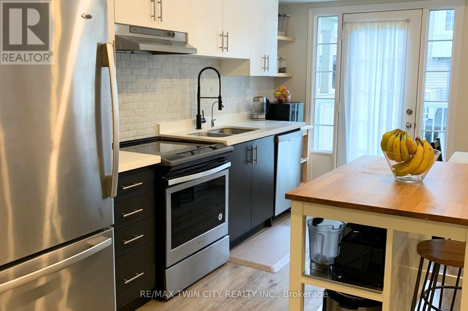 #21 - 420 LINDEN DRIVE