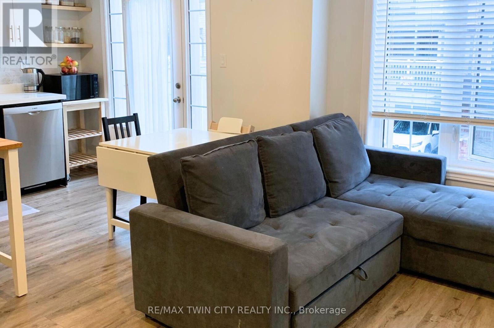 #21 - 420 LINDEN DRIVE